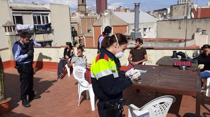 DENÚNCIA PÚBLICA ANTE LA VIOLENCIA POLICIAL EN EL ESTADO DE EMERGENCIA EN BARCELONA – La otra Andalucía