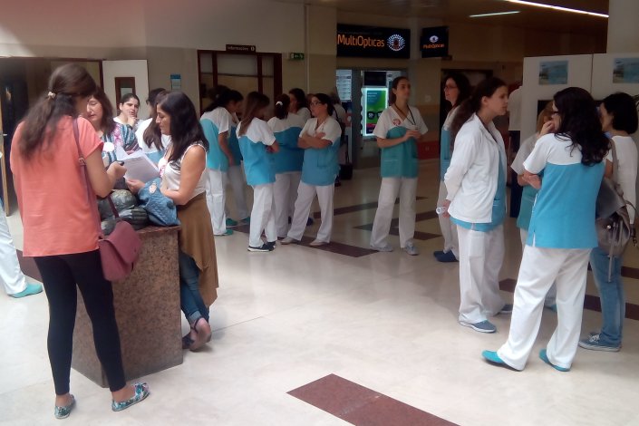Enfermeras/os en paro reclaman la contratación de profesionales frente a la propuesta de la Consejería de “reclutar voluntariado”