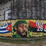 Italia. Magnífico mural en Turín en apoyo a los médicos cubanos