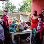 Brasil. Las comunidades de Porto Alegre reciben canastas de alimentos de MST y MAM