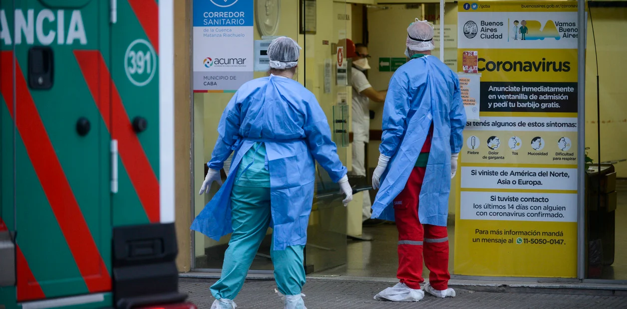 Médicos denuncian que no cobraron "ni un peso" del bono de 20 mil que les prometieron en el marco de la pandemia