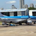 Argentina. Aerolíneas  suspendió 7.500 trabajadores por dos meses