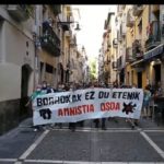 Euskal Herria. A pesar de la prohibición del Gobierno español, el Movimiento Pro Amnistía se manifestó en Iruña/Pamplona