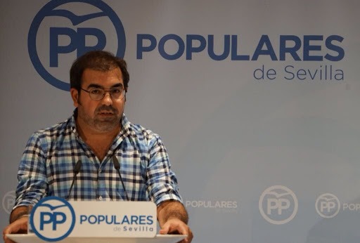 El portavoz del PP en Coria del Río distingue entre lesbianas y mujeres “normales” en un pleno – La otra Andalucía