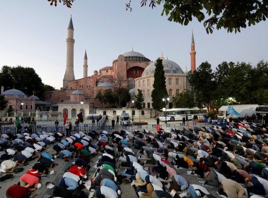 Pensamiento Critico. Turquía: El sultán en la catedral