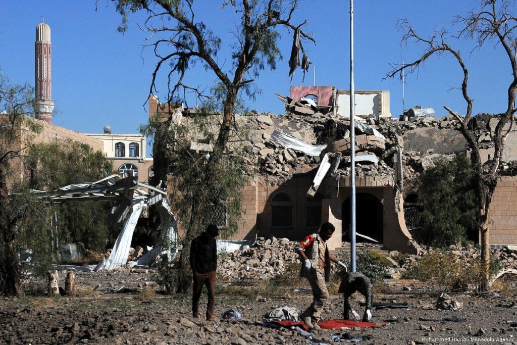 Bombardeo saudí causa 25 víctimas civiles. Inminente desastre ambiental en la costa oeste – La otra Andalucía