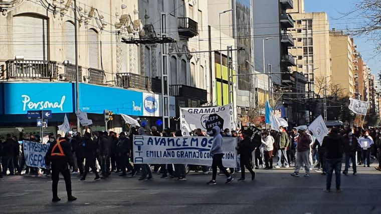 AUDIO: Aoita se movilizó por el centro de Córdoba en reclamo por los salarios