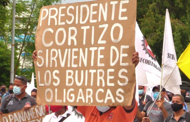 Panamá. Asamblea Nacional aprueba reforma del Código de Trabajo que facilita despidos.