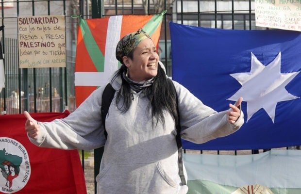 Argentina. El  Frente Cultural Che Adelita homenajeó a presos y presas que luchan por «tierra y libertad» /Solidarixs con los Mapuche en huelga de hambre y sed