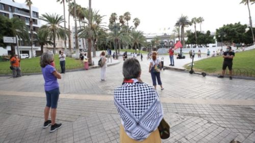 Migrantes. Concentración en Las Palmas de Gran Canaria en apoyo a las personas migrantes: «Exigimos un trato digno»