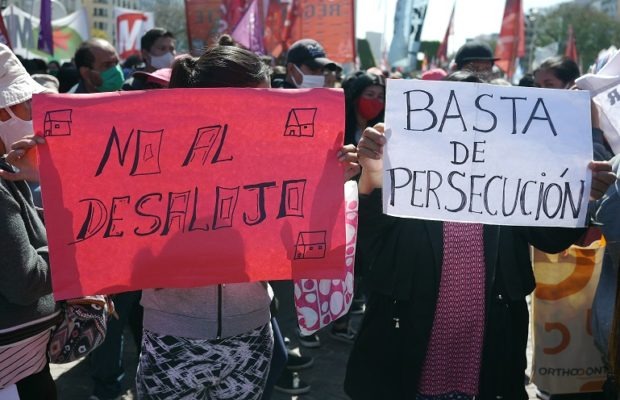 Argentina. Suspendieron el desalojo de la toma de tierras de Guernica hasta el 1 de octubre, pero el gobierno provincial sigue sin dar soluciones