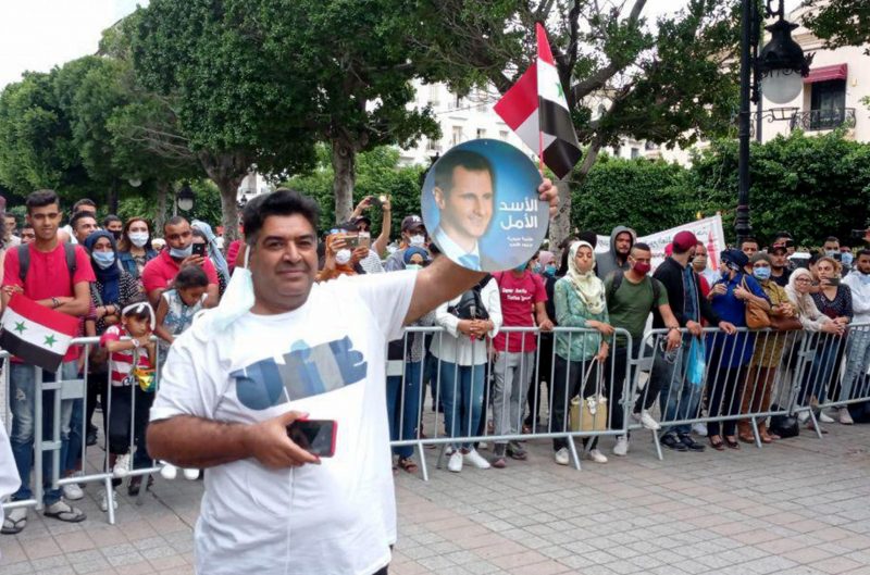 Tunecinos protestan y exigen restablecer las relaciones de su país con Siria y romper el bloqueo