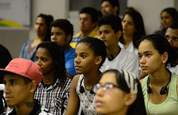 Brasil. ¿Cómo afectan la crisis económica y la pandemia a l@s jóvenes de las periferias?