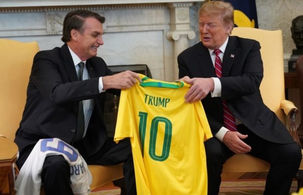 Brasil. Apesadumbrado por la victoria del MAS, Bolsonaro apuesta fuerte por la reelección de Trump