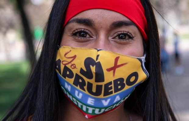 Chile. A un año de la protesta, se vota cambiar la constitución