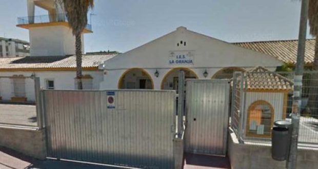 Jerez: Una alumna expulsada de un Instituto por describir en redes la falta de medidas de seguridad