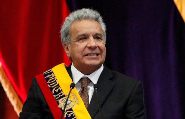 Ecuador. Moreno restablece su salario de un plumazo