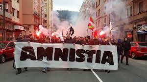 Euskal Herria. Detienen a dos militantes del Movimiento Pro Amnistía