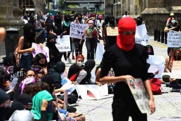 México. Reportan dos feminicidios perpetrados anoche en Guadalajara