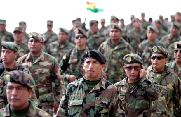 Bolivia. Militares deben recuperar la confianza del pueblo