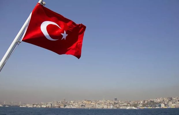 Turquía. Protesta por inspección de su barco en el mar Mediterráneo