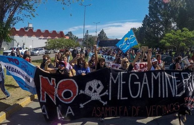 Argentina. Miles de firmas de académicxs y docentes en apoyo a la Segunda Iniciativa Popular contra la megaminería en Chubut