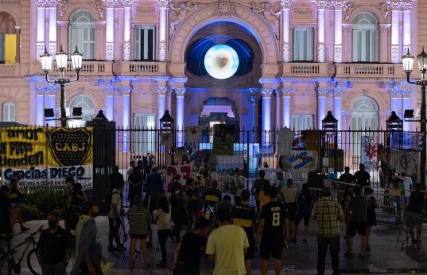 Argentina. La despedida al Diego en las calles (fotos)