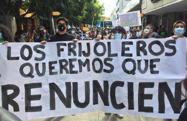 Guatemala. Nuevas protestas contra el gobierno/  Exigen asamblea constituyente  (fotos y videos)