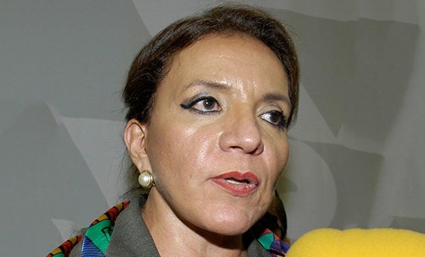 Honduras. Xiomara Castro: “Ha sido otra burda y sucia maniobra contra Mel. Yo preparé su equipaje”