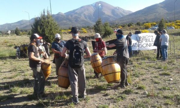 Nación Mapuche. El Espacio de Articulación Mapuche adhiere a la rotunda oposición a la megaminería. NO ES NO.