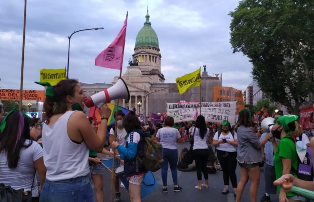 Argentina.#Abortolegal en Senado: Susana Chiarotti alegó la crueldad de obligar a ser madre a una niña violada (video)