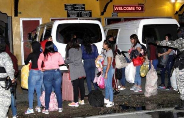 Venezuela. Policías de Trinidad y Tobago operan en las redes de tráfico de personas en el país