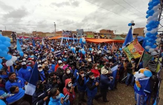 Bolivia. Rebelión en El Alto por candidato designado por Evo: Concentración de apoyo a Copa denuncia “dedazo” y la proclama como candidata