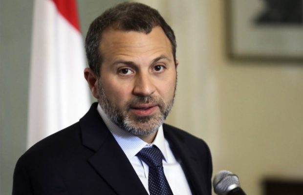 Líbano. Bassil critica a Hariri: No confiamos en él para llevar a cabo una reforma