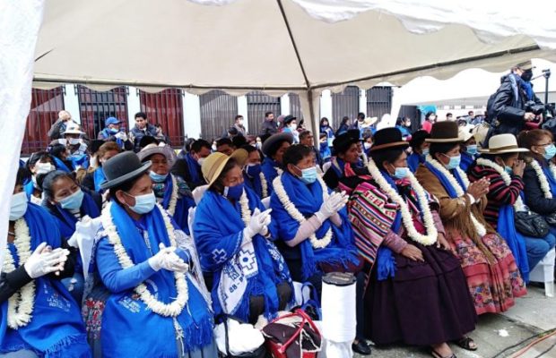 Bolivia. Confederación “Bartolina Sisa” entrega propuesta para reducir los niveles de abuso y violencia contra las mujeres