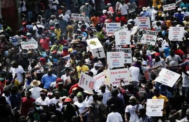 Haití. Llaman a levantamiento general