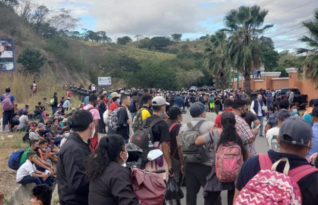 Guatemala. Reprimen caravana de migrantes hondureños en Chiquimula