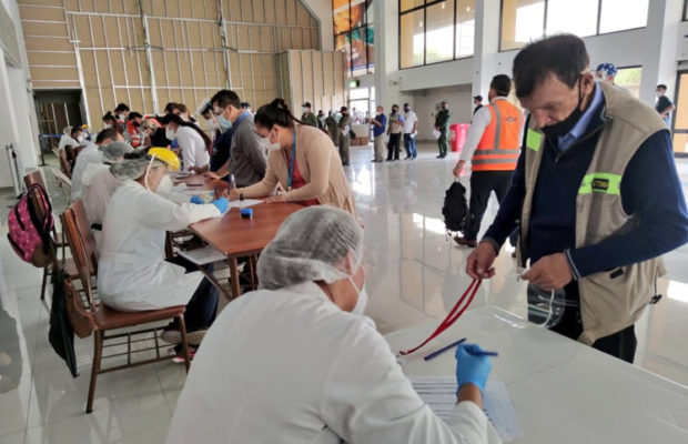 Bolivia. Impulsa campaña de detección de Covid-19 en aeropuertos