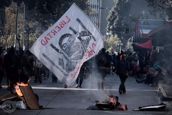 Chile. Revuelta popular:  Duras protestas por malabarista asesinado se registraron en Puente Alto, Maipú, La Victoria y Ñuñoa