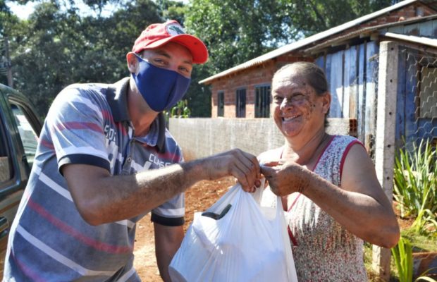 Brasil. Movimiento de campesinos Sin Tierra dona 2.8 toneladas de alimentos en Paraná