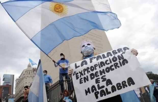 Argentina. 27F: montada en la crisis del vacunatorio vip, la derecha marcha por su agenda reaccionaria