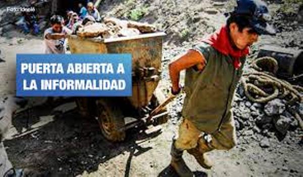 Perú. Buscan retrasar proceso de formalización de mineras pequeñas y artesanales