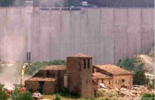 Euskal Herria. Denuncian que la Iglesia inmatriculó bienes para cobrar indemnizaciones por la construcción del pantano de Itoiz