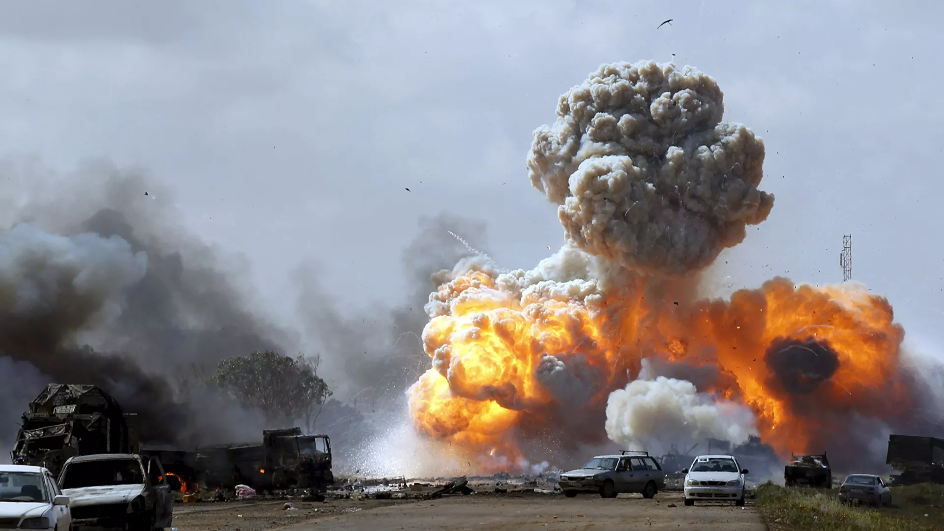 Bombardeos de la coalición en Libia en 2011 - Sputnik Mundo, 1920, 19.03.2021
