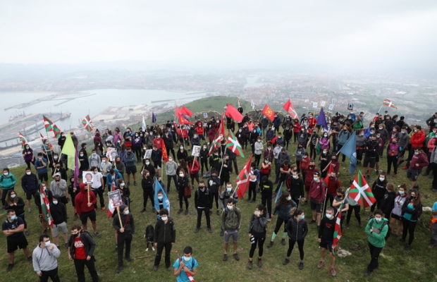 Euskal Herria. La organización Ernai ha marchado para proclamar que los jóvenes «no esperan a nadie»
