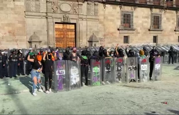 México. Colectivos feministas marcharon este viernes