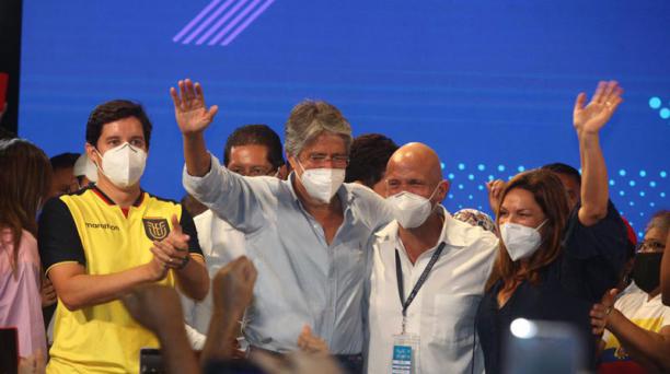 Ecuador. La derecha pro imperialista derrotó al progresismo:  Lasso obtuvo 52,41% frente al 47.59%  de Arauz