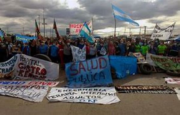 Argentina. Salud en Neuquén: Lxs trabajadores autoconvocadxs logran ser reconocidos en la mesa y aseguran que discutirán salarios // Manifestaciones de apoyo en toda la provincia // Comunidades mapuche bloquean caminos en Vaca Muerta en apoyo a la protesta de Salud