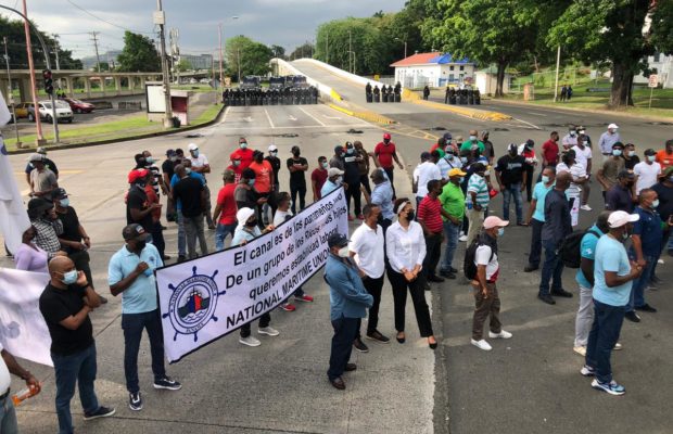 Panamá. Fuerte represión contra los trabajadores del Canal que exigen reivindicaciones postergadas