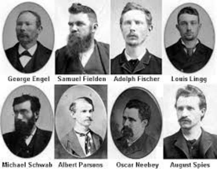 Los "ocho de Chicago", como se conoció en la época a los acusados por los sucesos de Haymarket.